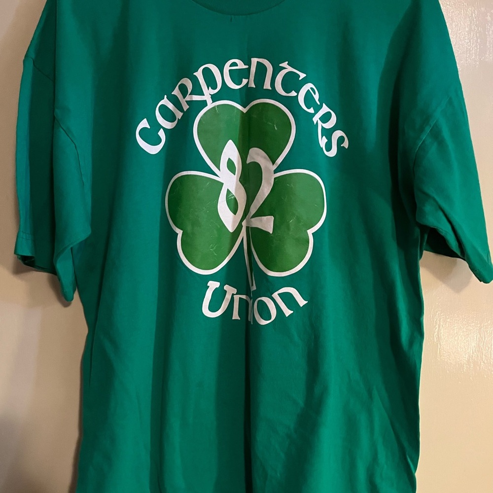 St. Patty’s Day Green Carpenters Union 82 T-Shirt size xl